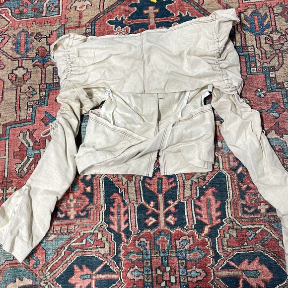 NWT JACQUEMUS La Veste Camargue in Light Beige size 6 - Picture 8 of 8